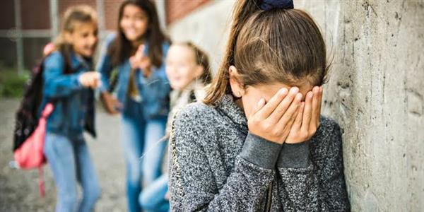 التنمر وآثاره النفسية على الأطفال والمراهقين