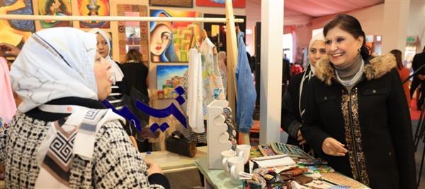 بالصور : القومي للمرأة يشارك في معرض "ديارنا" بحضور قيادات بارزة لدعم الحرف اليدوية