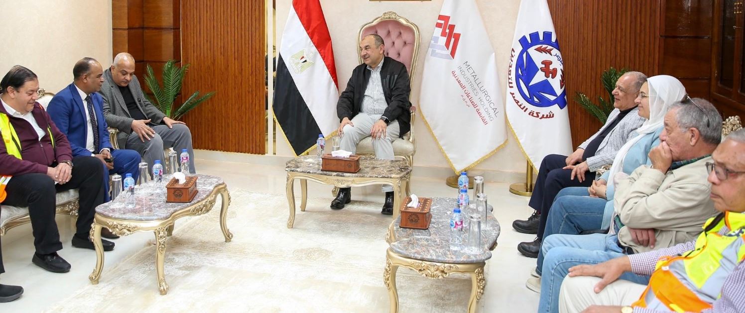 وزير قطاع الأعمال يزور شركة النصر للتعدين بإدفو