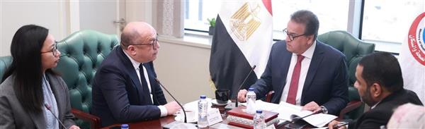 وزير الصحة يبحث مع سفير الفلبين بمصر سبل تعزيز التعاون في القطاع الصحي