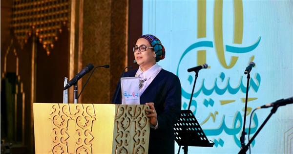 المستشارة أمل عمار تشارك في احتفالية «10 سنين بهية»