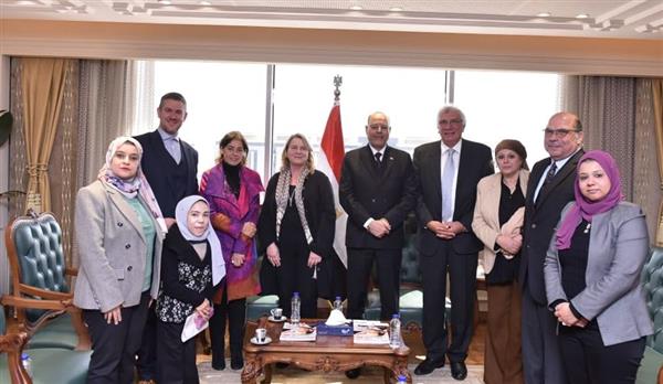 وزير العمل يلتقي وفدًا من الغرفة الألمانية العربية للصناعة والتجارة بالقاهرة