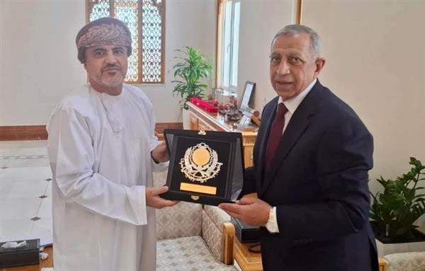 وزير النقل والاتصالات بسلطنة عمان يستقبل رئيس الأكاديمية العربية