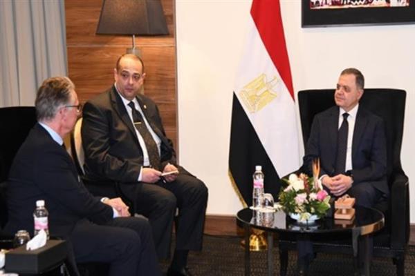 وزراء الداخلية العرب .. وزير الداخلية يعقد عدداً من اللقاءات الثُنائية مع وزراء داخلية عدة دول