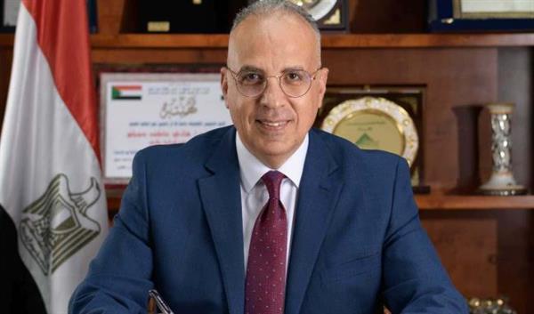 وزير الري يؤكد ضرورة التعامل بحرص مع المياه الجوفية