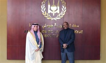   مندوب السعودية بالجامعة العربية يهنئ وزير خارجية جيبوتي لفوزه برئاسة مفوضية الاتحاد الإفريقي