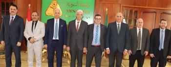   رئيس جامعة المنوفية يستقبل وفد جامعة لويفيل الأمريكية لبحث آفاق التعاون المشترك 