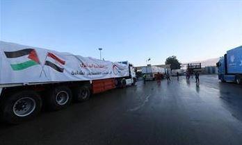 إدخال 290 شاحنة مساعدات إنسانية إلى غزة