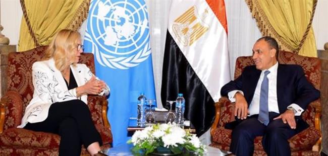 وزير الخارجية يبحث مع كبيرة منسقي عملية السلام إعادة إعمار قطاع غزة