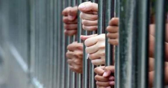 السجن 15 عاما لميكانيكى وسائق لاتهامهما بقتل شخص فى البحيرة