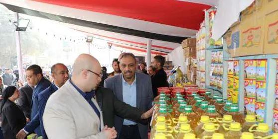 محافظ بني سويف يفتتح معرض "أهلا رمضان" بالواسطى