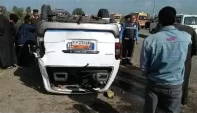 انقلاب ميكروباص أعلى الطريق الإقليمي يسفر عن إصابة 6 أشخاص