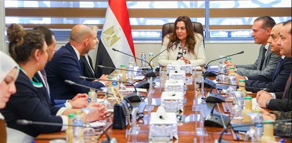 وزيرة التنمية المحلية تتابع مع وفد البنك الأوروبي ملفات التعاون المشترك