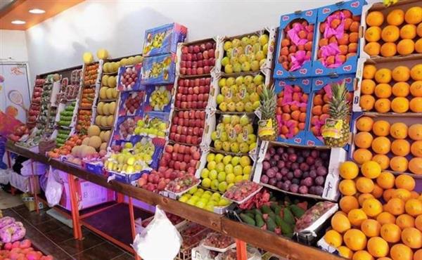 لمعان الفاكهة في الأسواق .. ما سره ؟