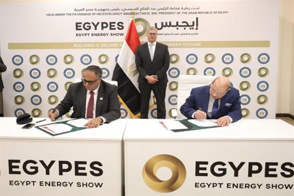 توقيع اتفاقيتين باستثمارات 5ر13 مليون دولار لزيادة إنتاج البترول الخام بالصحراء الغربية