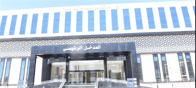 النعماني يطمئن على الحالة الصحية لطالبة سقطت من الطابق الثالث بالمدينة الجامعية 