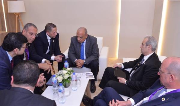 وزير الكهرباء يبحث مع سيمنس انيرجي سبل دعم التعاون