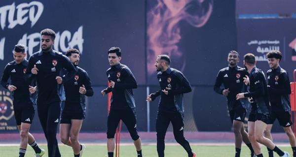 الأهلي يستأنف تدريباته استعدادا لمباراة القمة