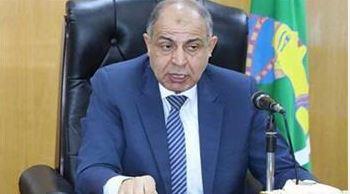   محافظ المنيا يفتتح منفذا لبيع السلع المخفضة 