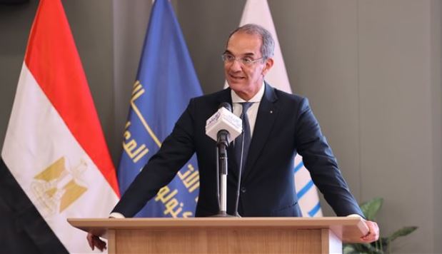 وزبر الاتصالات: نستهدف تدريب أكثر من 30 ألف خبير فى مجال الذكاء الاصطناعي