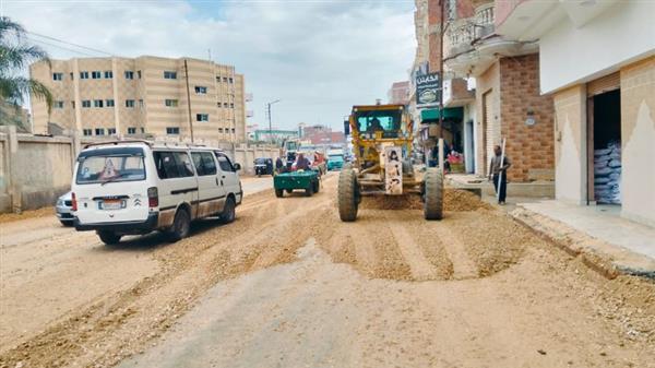 محافظ الغربية يتابع أعمال تطوير طريق قطور بلتاج خطوة جديدة نحو شبكة طرق حديثة وآمنة