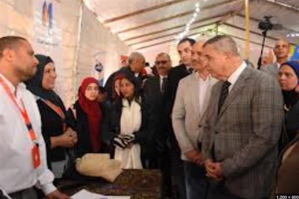 محافظ الإسكندرية يفتتح الملتقى التوظيفي الخامس لخريجي المدارس الفنية بالإسكندرية