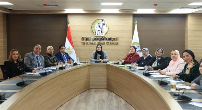 لجنة المشاركة السياسية بـ القومي للمرأة تعقد اجتماعها الدورى لمناقشة خطة عملها
