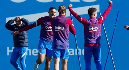 برشلونة يعود للتدريبات استعدادًا لمباراة لاس بالماس في الدوري