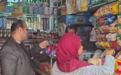 تموين الإسكندرية تضبط شوكولاتة وكيك غير صالحة للاستهلاك الآدمي