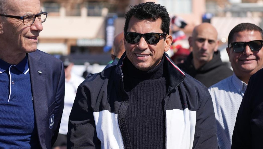 وزير الرياضة يفتتح كأس العالم للسباحة في المياه المفتوحة لعام 2025