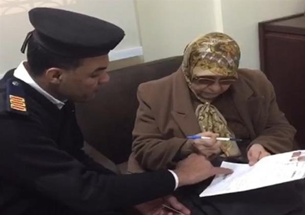 "الداخلية" تيسر إجراءاتها على المواطنين الراغبين في الحصول على الخدمات الشرطية
