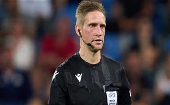   طاقم حكام مباراة القمة يصل القاهرة اليوم