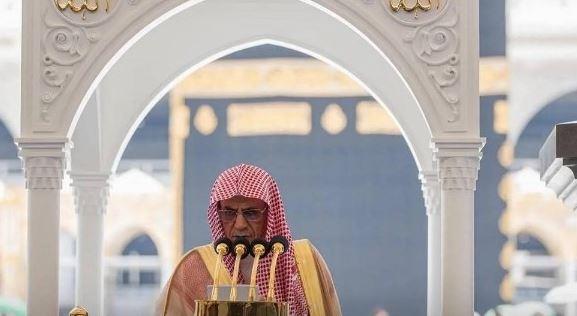 خطيب المسجد الحرام : العافية في الدين بالثبات على الحق والبعد عن الباطل
