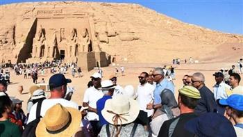   الآثار: أكثر من 4 آلاف زائر حضروا ظاهرة تعامد الشمس بأبو سمبل