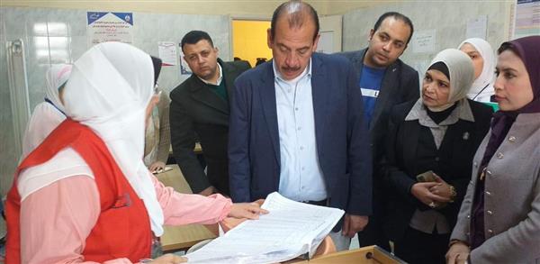 نائب وزير الصحة يتفقد وحدات طب الأسرة ببني سويف ويوصي بمعاقبة المقصرين