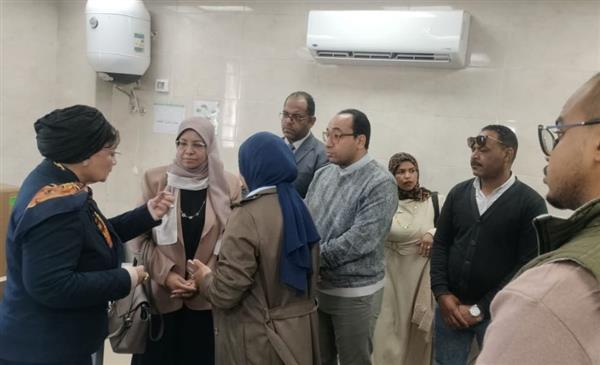 نائب وزير الصحة تتفقد مراكز تنمية الأسرة بأسوان وتؤكد أهمية تمكين المرأة المصرية