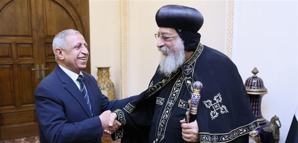 قداسة البابا تواضروس الثاني يستقبل رئيس الأكاديمية العربية بالمقر البابوي بالإسكندرية