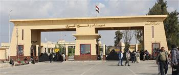   ميناء رفح البري يستقبل 37 مصابا و59 مرافقا فلسطينيا من غزة