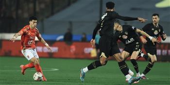   الأهلي يتعادل مع الزمالك 1-1 في قمة الكرة المصرية