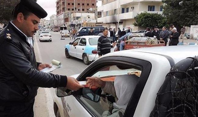 3 شاحنات تخالف الاتجاه على طريق المنصورة.. والشرطة تتدخل