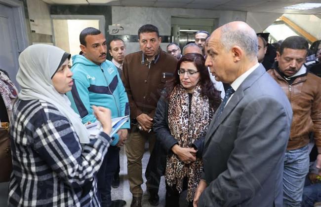 محافظ المنيا يفاجئ مستشفى المبرة ويتخذ قرارات حاسمة
