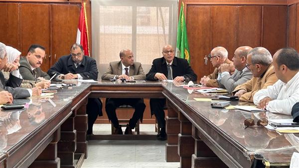 الرشيدي يعقد أول اجتماع مع مجلس الأمناء لمناقشة سبل تطوير التعليم بالدقهلية