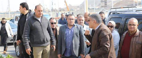 محافظ الجيزة يتفقد مشروعات تطوير المنطقة المحيطة بالمتحف المصري الكبير