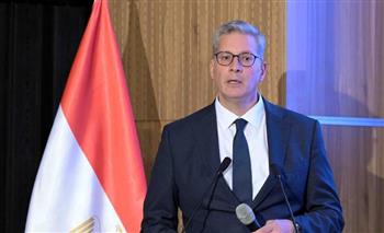   وزير البترول يعلن تكثيف العمل في حقل ظهر لتعزيز إنتاج الغاز