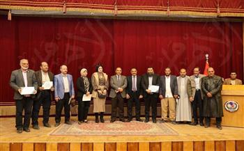   173 مؤسسة أرسلت المساعدات.. ومحافظ المنيا: دعمنا لغزة واجب