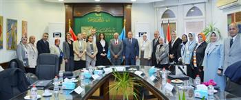   رئيس جامعة الإسكندرية يستقبل فريق هيئة الإعتماد الألمانية 