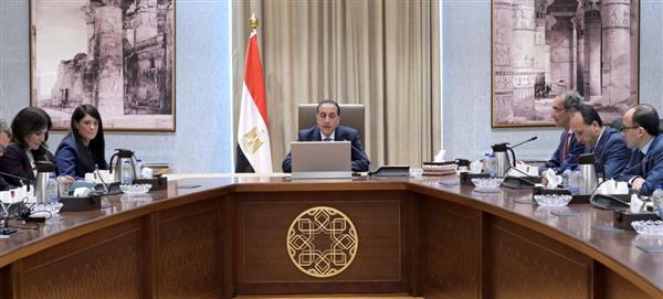 رئيس الوزراء يلتقي أعضاء اللجنة الاستشارية للاقتصاد الرقمي وريادة الأعمال