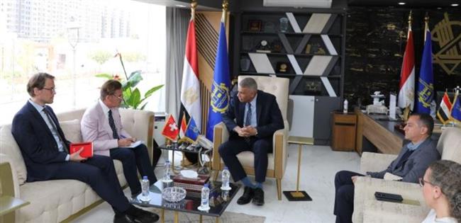 سفير سويسرا يشيد بالجهود المبذولة لإستكمال المشروع السويسرى بأسوان 