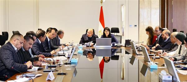 الوزير والمشاط يناقشان الخطة الاستثمارية لقطاع النقل للعام المالي 2025/2026