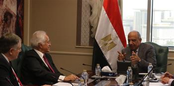   وزير الكهرباء يبحث مستجدات مشروع الربط الكهربائي بين مصر واليونان